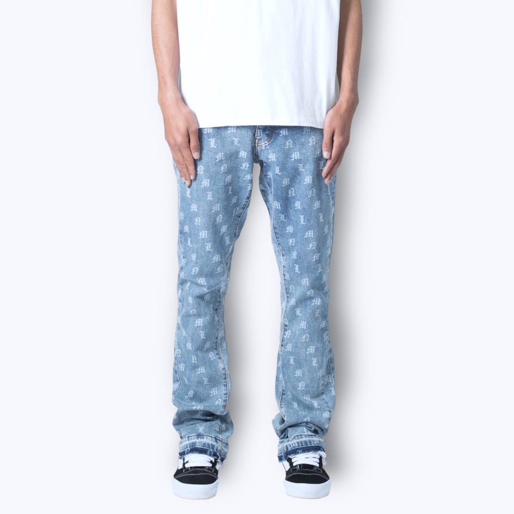 MNML NWOT’s Old English Flare Denim Jeans - Medium Blue
| B639 | Size 34